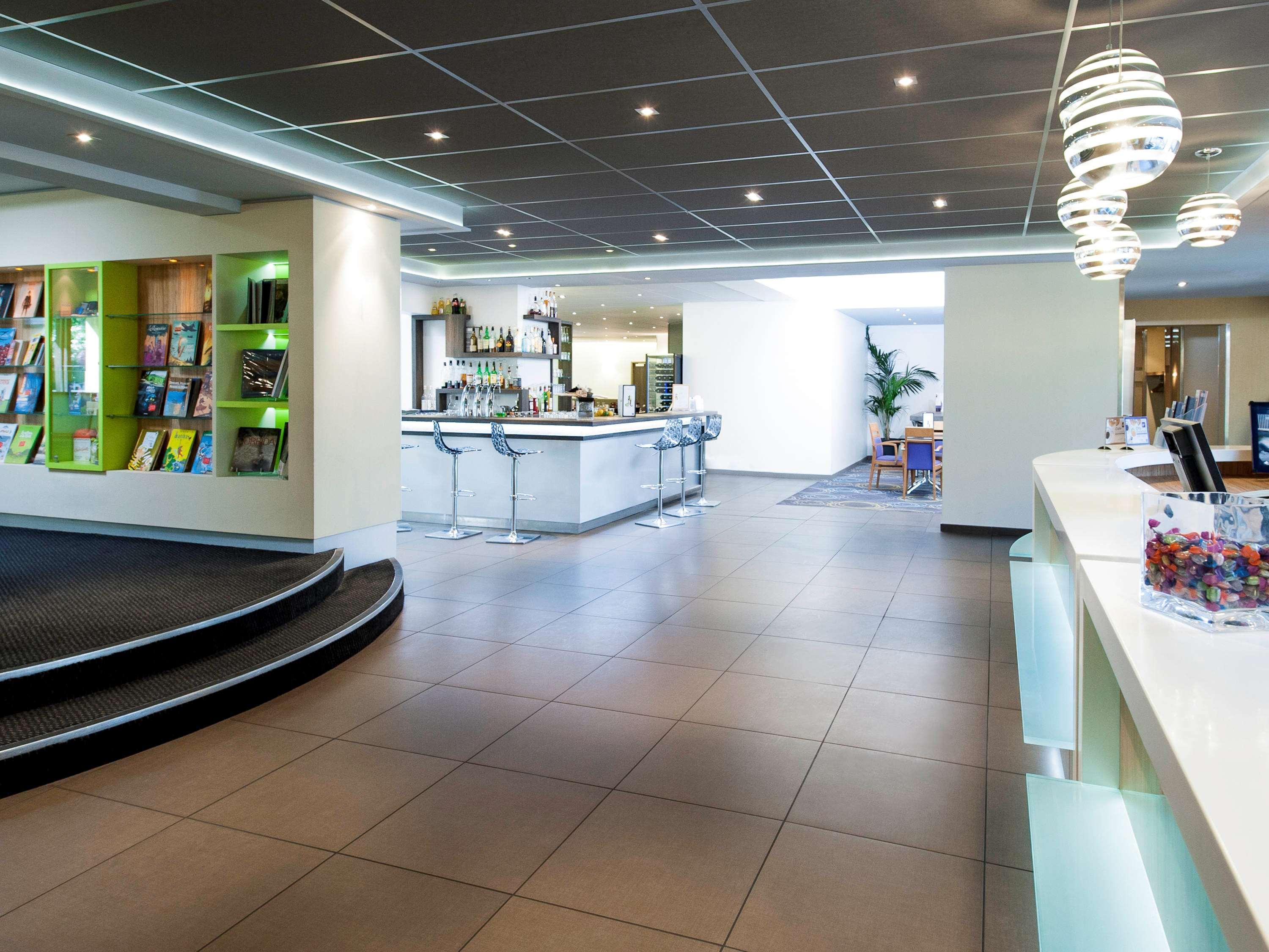 Novotel Valence Sud Экстерьер фото