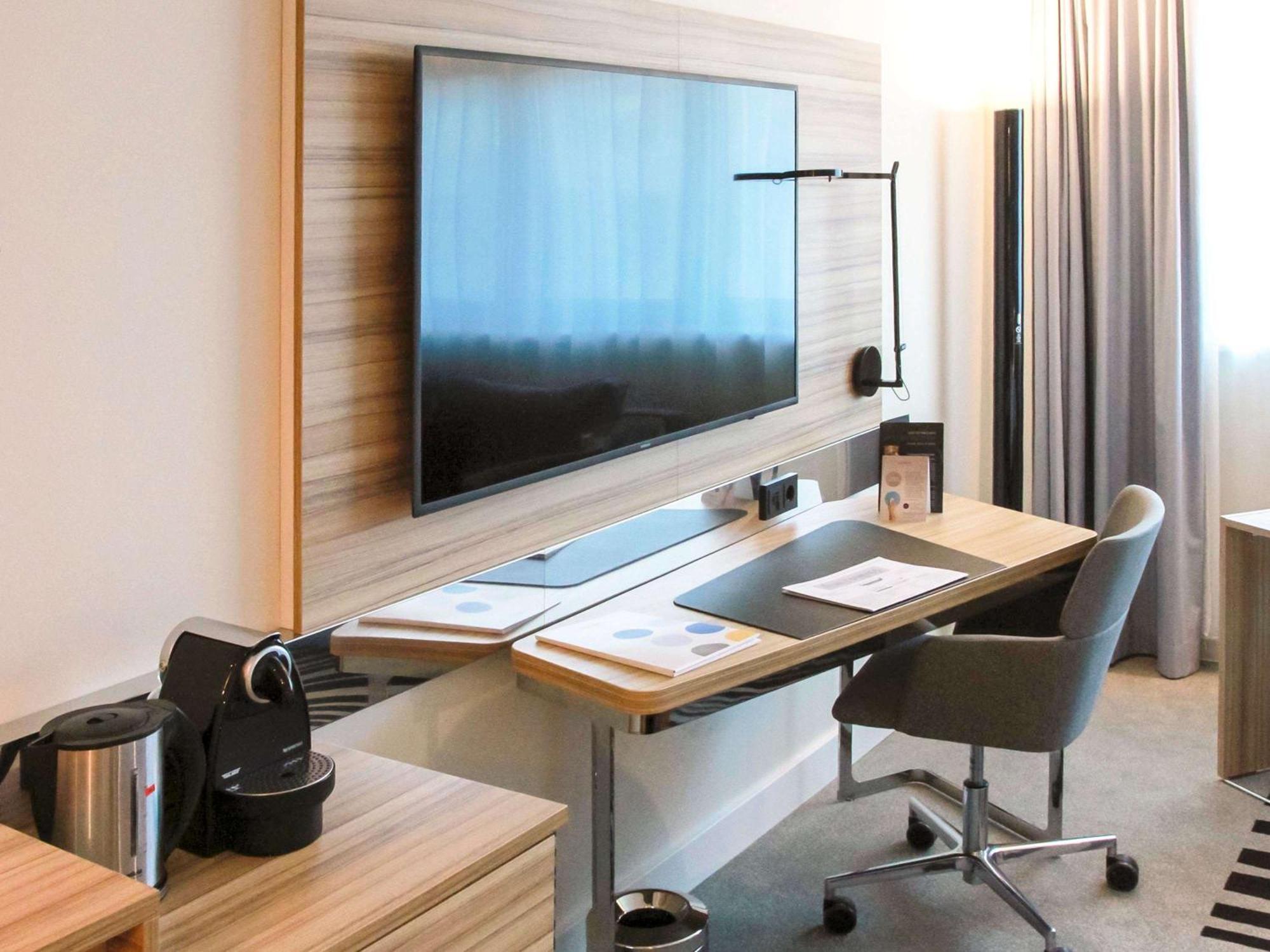 Novotel Valence Sud Экстерьер фото