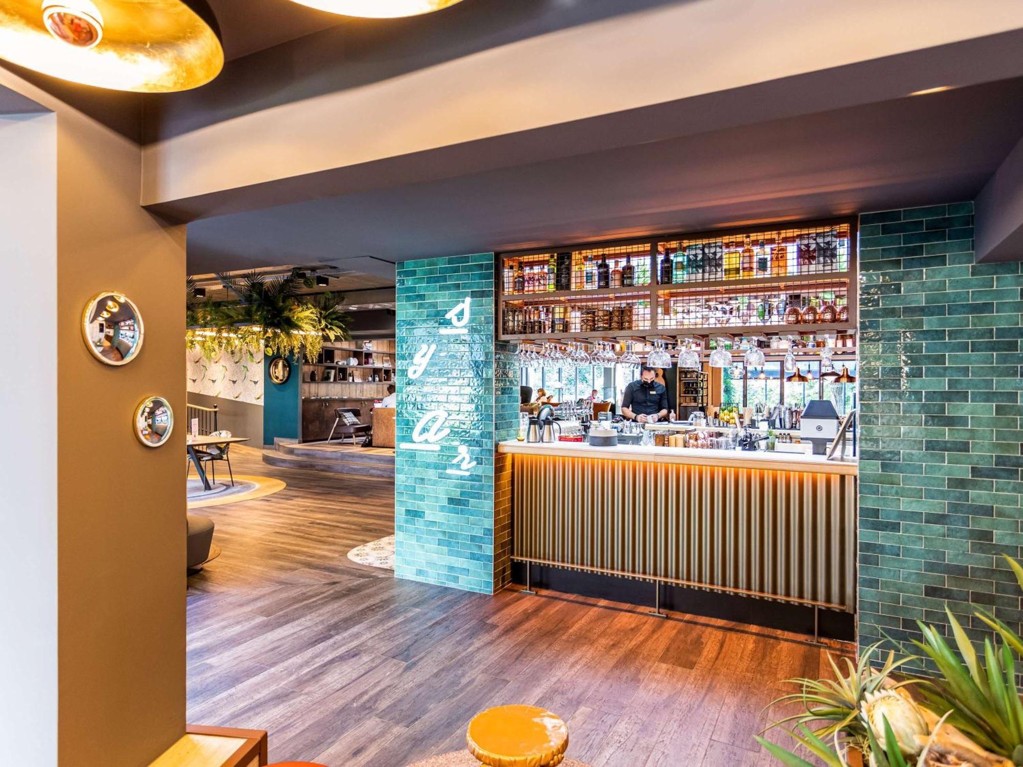 Novotel Valence Sud Экстерьер фото