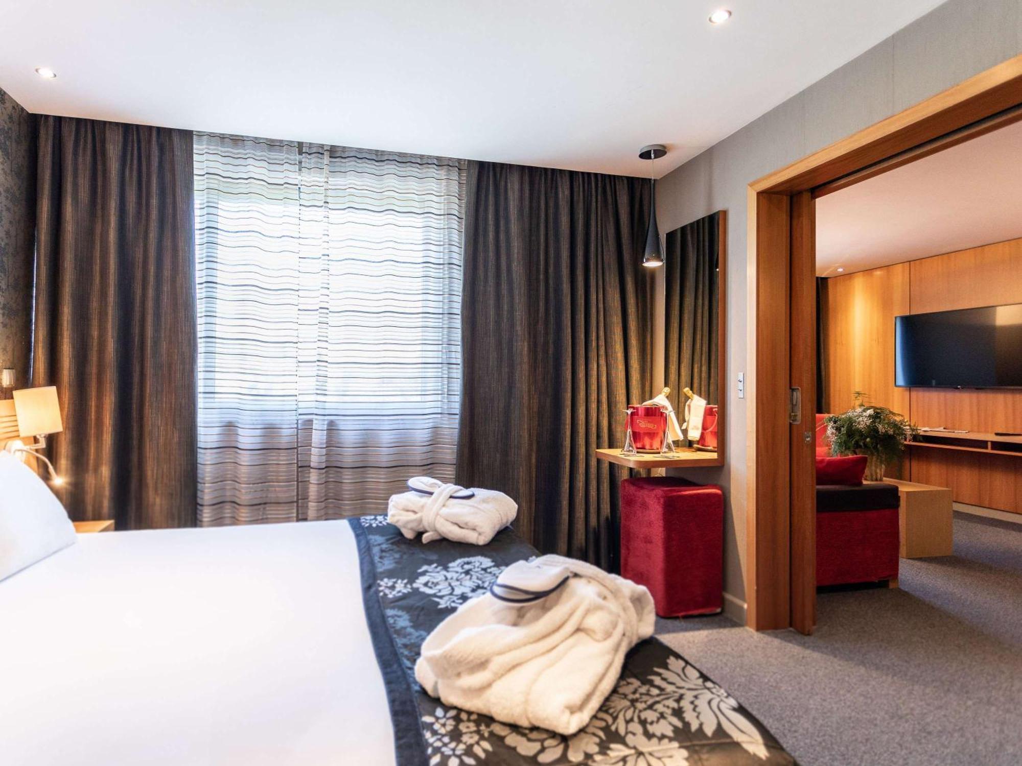 Novotel Valence Sud Экстерьер фото